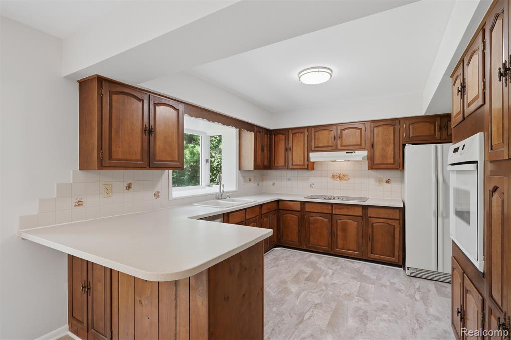 470 Morgan Circle, Northville, MI 48167 — Photo 16