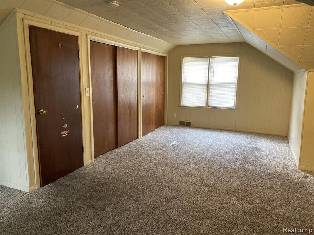 8741 CADILLAC Avenue, Warren, MI 48089 — Photo 9