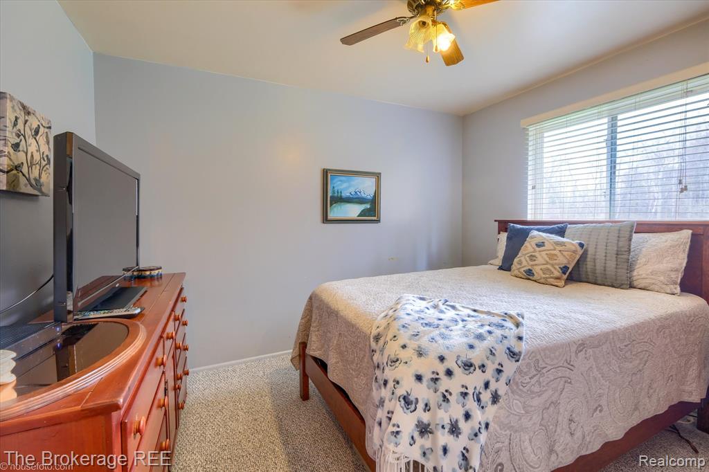 9370 Vienna Road, Otisville, MI 48463 — Photo 18