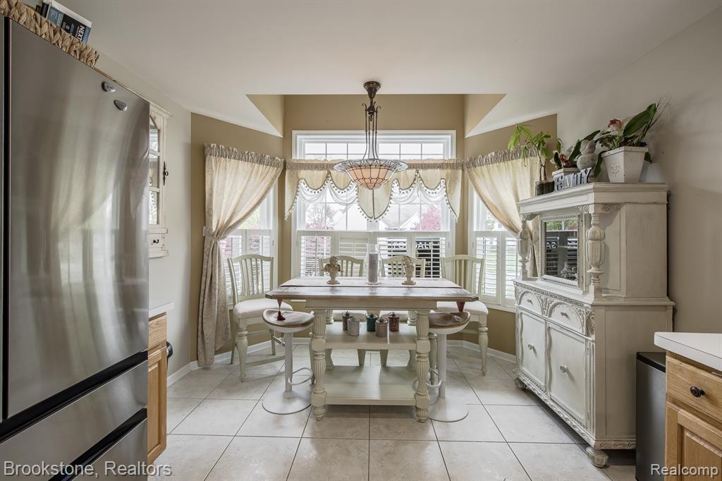4808 New Haven Drive, Howell, MI 48843 — Photo 6