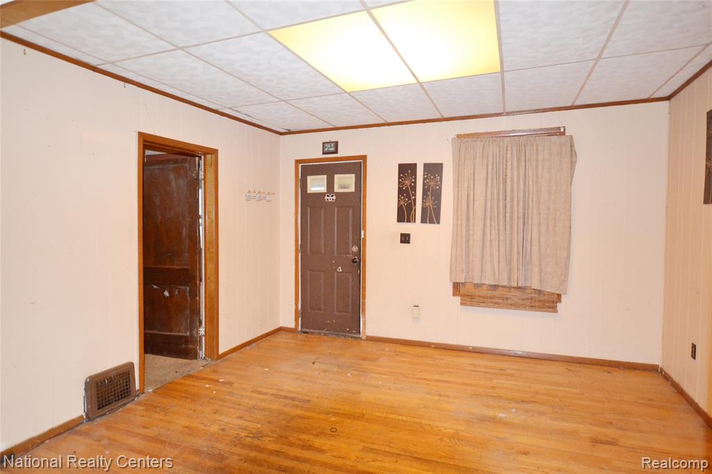 757 Orchard Street, Wyandotte, MI 48192 — Photo 3