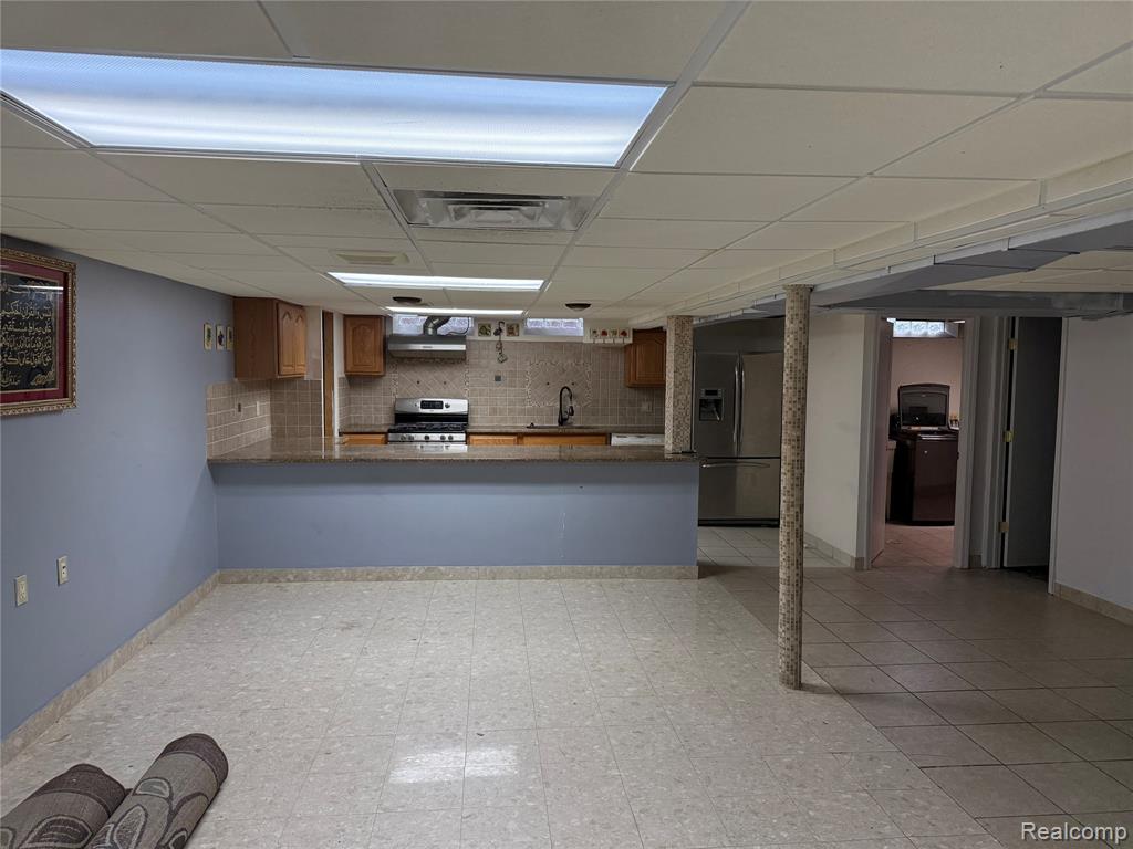 6947 N Charlesworth Street, Dearborn Heights, MI 48127 — Photo 16