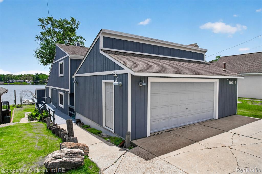 10219 Lakeside Drive, White Lake, MI — Photo 4