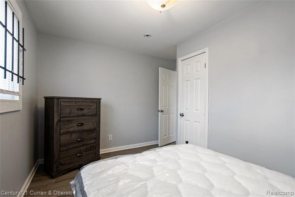 9901 Yellowstone Street, Detroit, MI 48204 — Photo 17