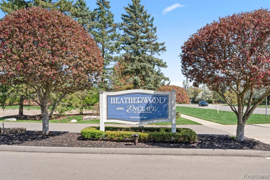 29573 Sylvan Lane, 17, Farmington Hills, MI 48334 — Photo 3