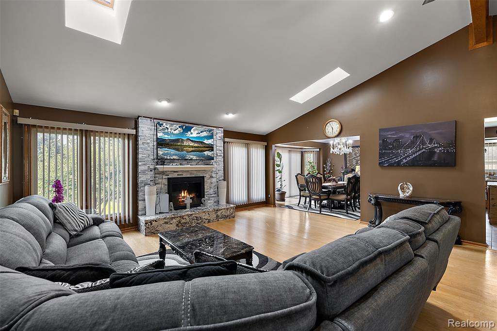 4871 Bayleaf Drive, Sterling Heights, MI 48314 — Photo 6