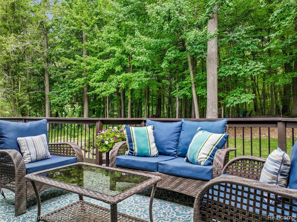 9884 Forest Ridge Drive, Clarkston, MI 48348 — Photo 45