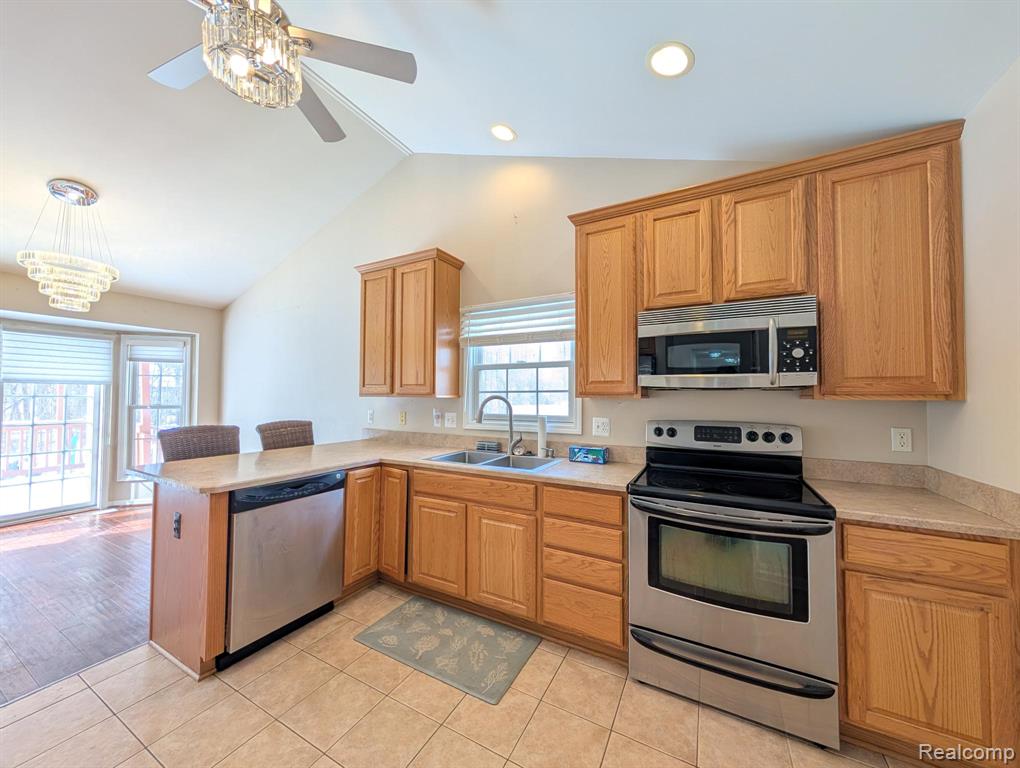 4090 Grand Oaks Trail, Burton, MI 48519 — Photo 7