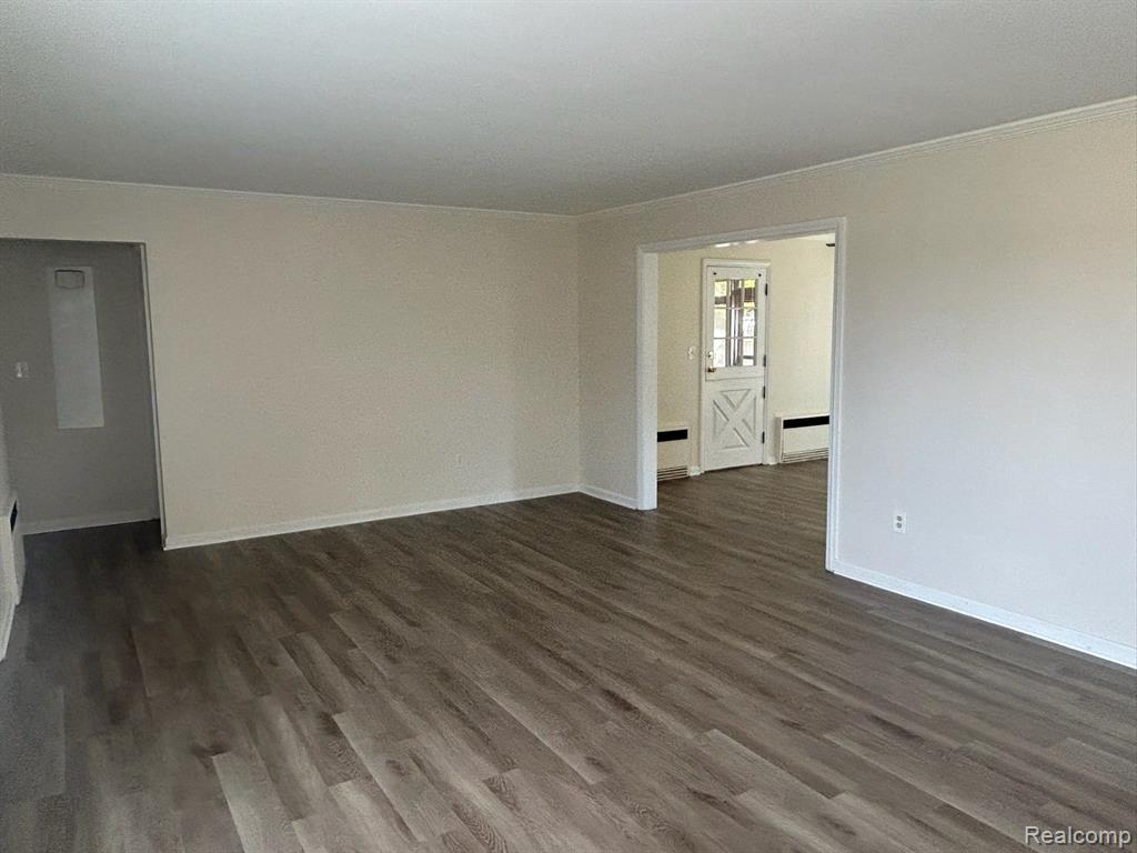 430 COMMON Street, Walled Lake, MI 48390 — Photo 6