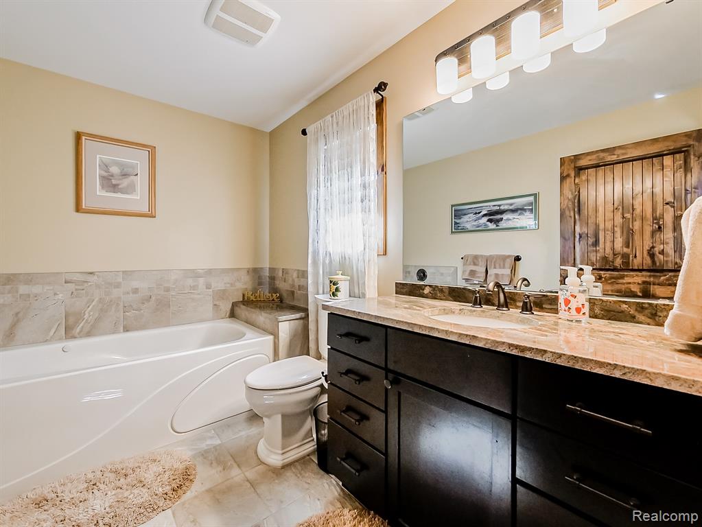 5175 Parview Drive, Clarkston, MI — Photo 20