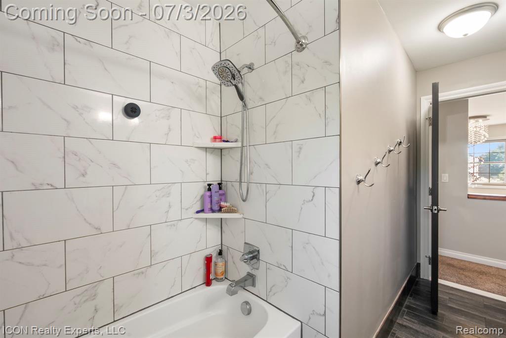 11016 Pembrooke Circle, South Lyon, MI 48178 — Photo 28