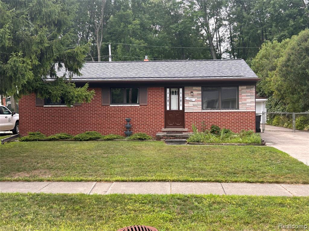 340 Trombley Drive, Troy, MI 48083