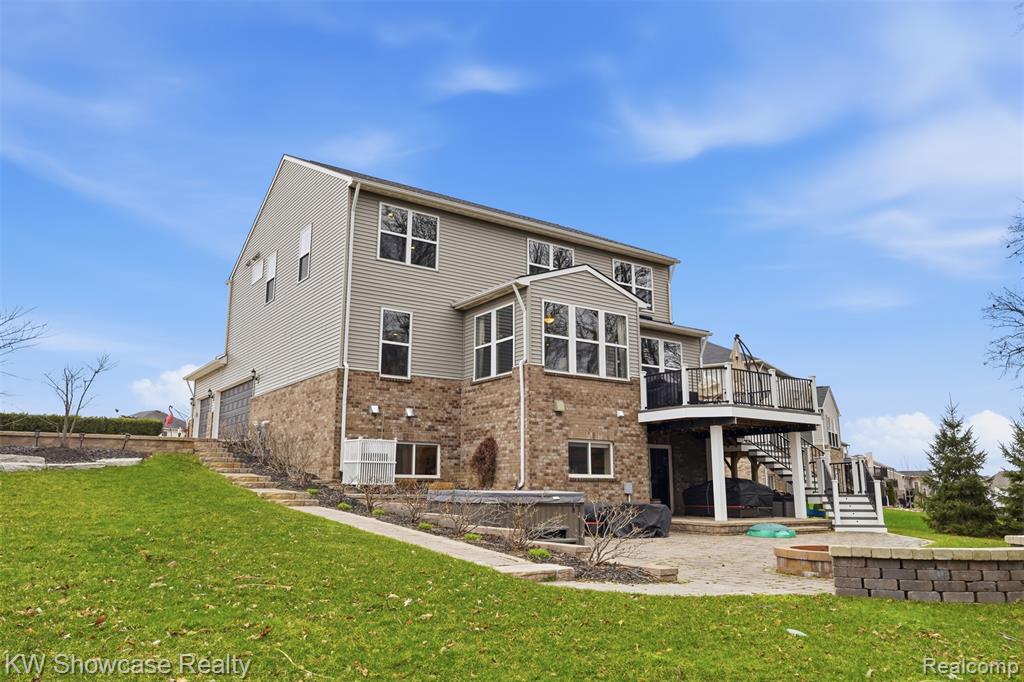 30253 MACINTOSH Lane, New Hudson, MI 48165 — Photo 49