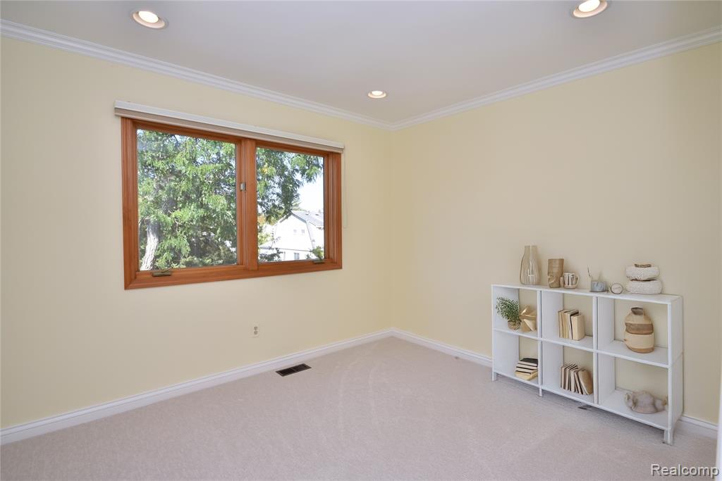 4451 Cypress Drive, Troy, MI 48085 — Photo 27