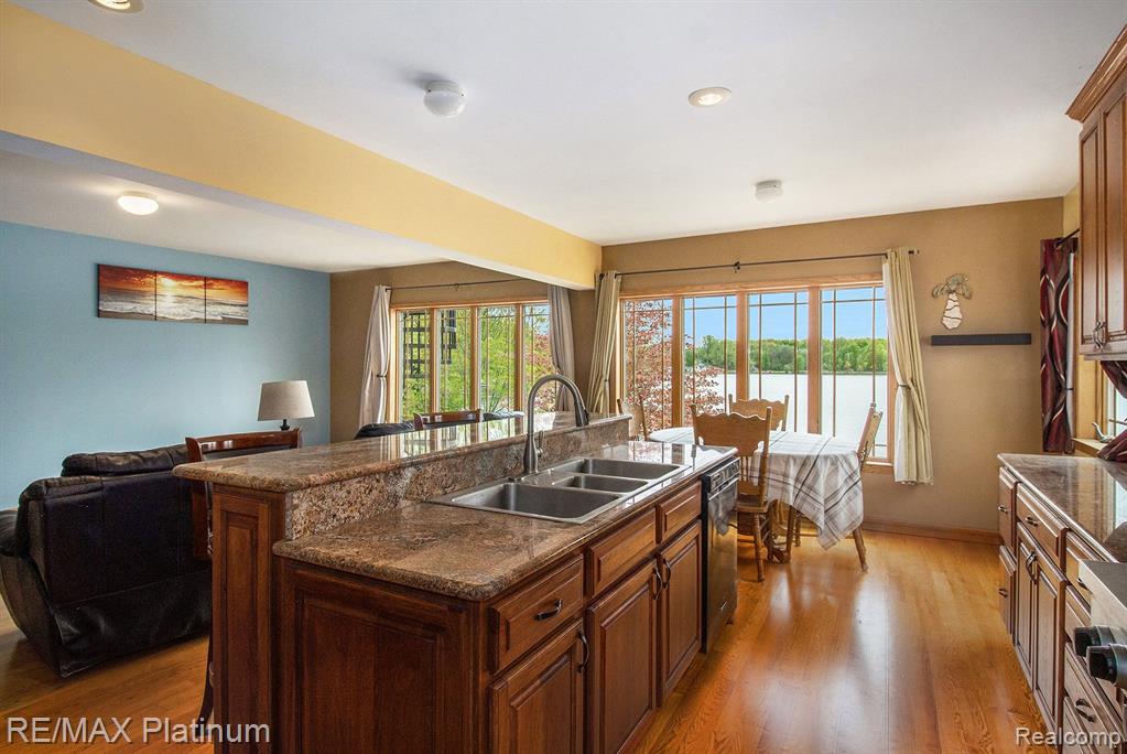 6512 BUCKSHORE Drive, Whitmore Lake, MI 48189 — Photo 13