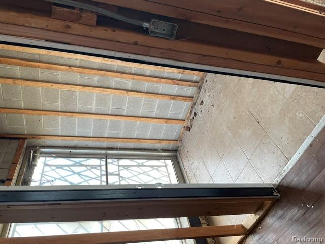 503 W GRAND Boulevard - Photo 3