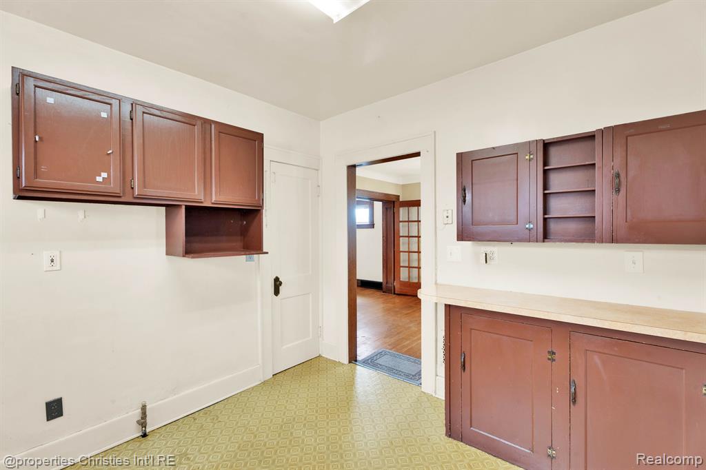 418 S Maple Avenue, Royal Oak, MI 48067 — Photo 12