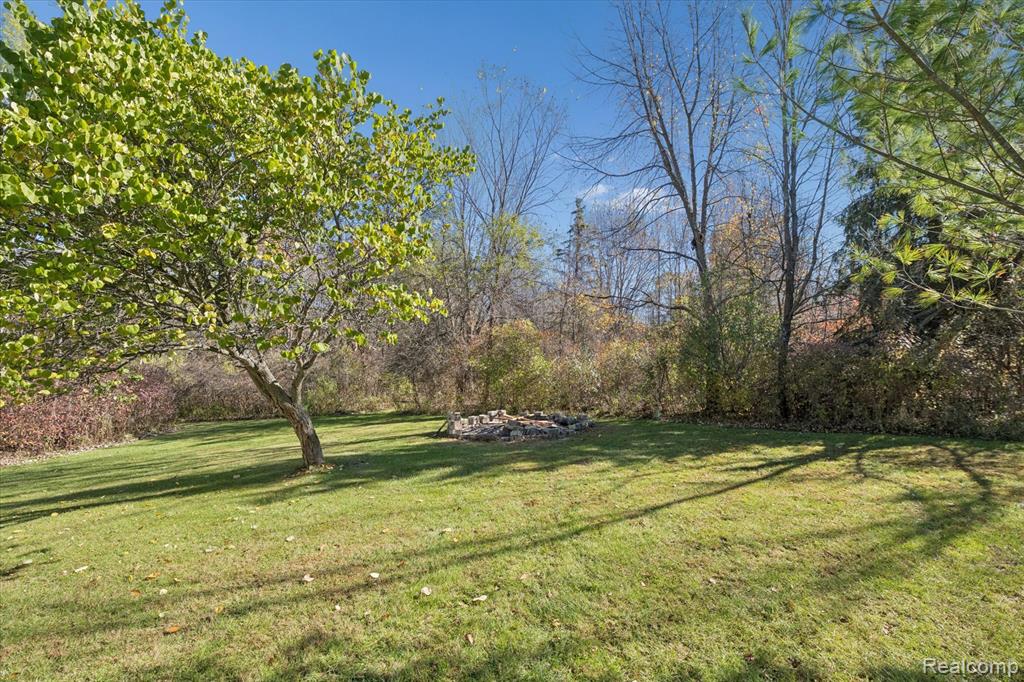4842 Preston Road, Howell, MI 48855 — Photo 48