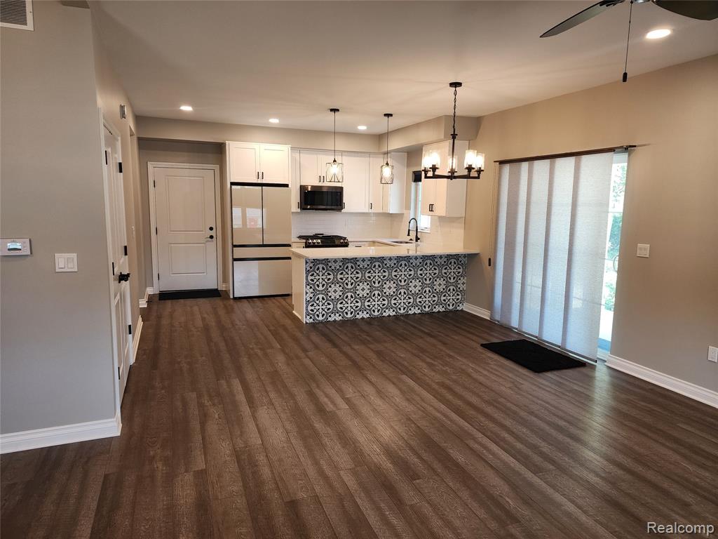 4446 Morrish Road, Swartz Creek, MI 48473 — Photo 10