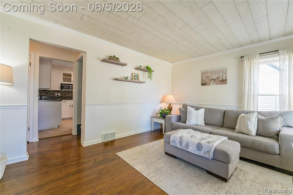 6848 Cardwell Street, Garden City, MI — Photo 3