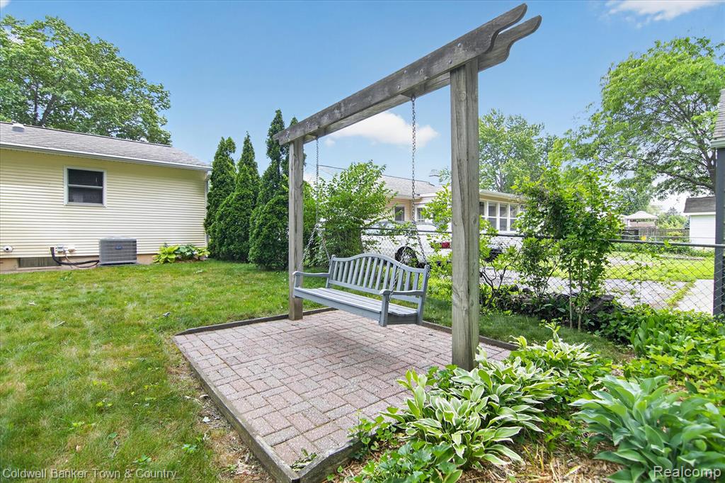 5619 Dogwood Street, Jackson, MI 49201 — Photo 49