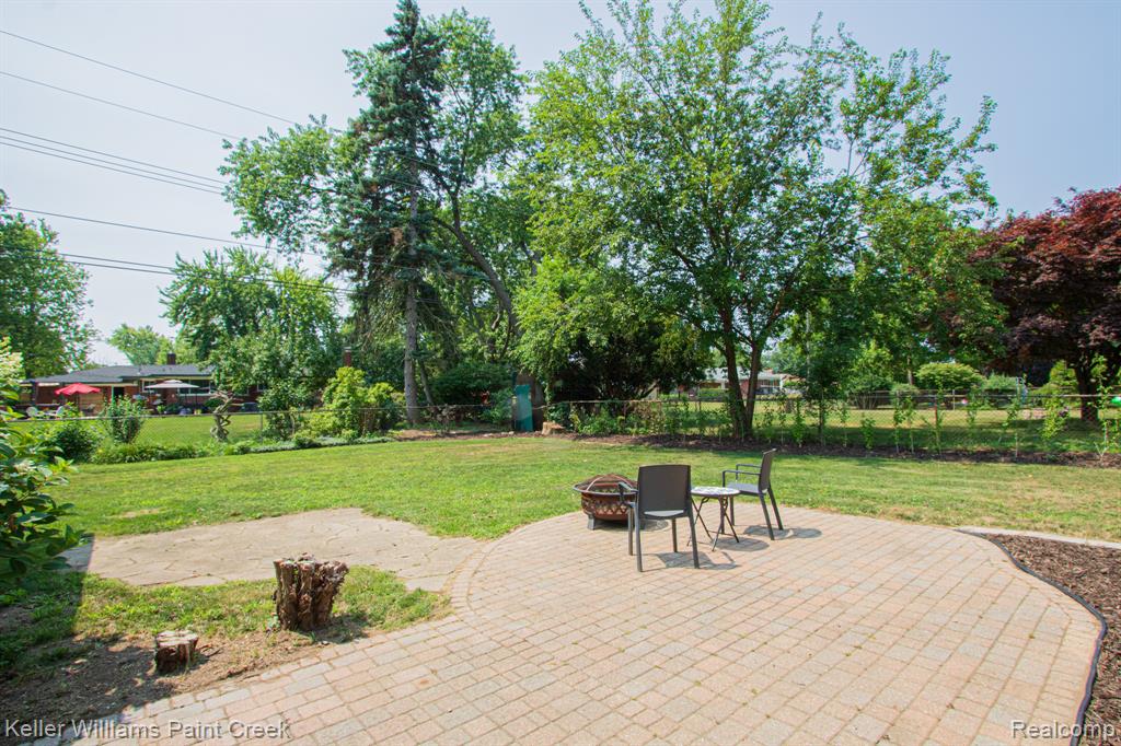 8336 Timberline Drive, Shelby Twp, MI 48316 — Photo 31