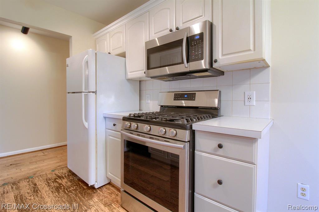 9629 Bayview Drive, 106, Ypsilanti, MI 48197 — Photo 16
