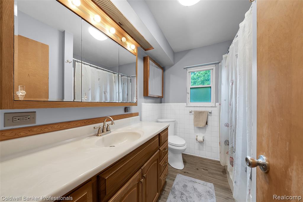 60 E Oakwood Road, Oxford, MI 48371 — Photo 15