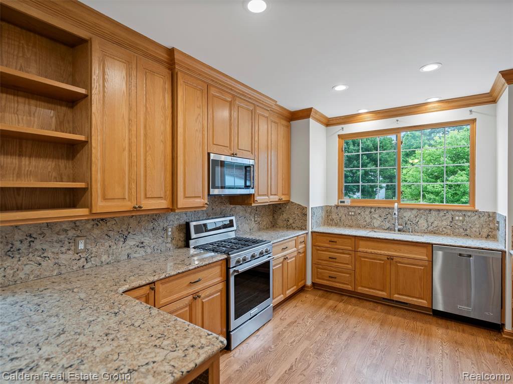 9862 Tioga Trail, Pinckney, MI 48169 — Photo 15