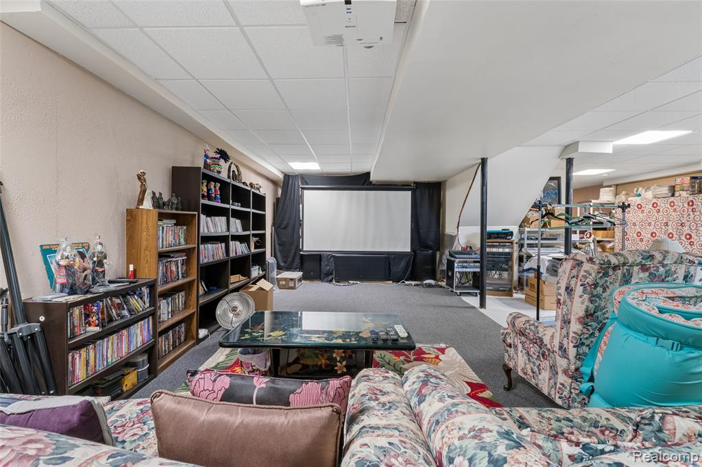 216 Tucker Street, Pontiac, MI 48341 — Photo 46