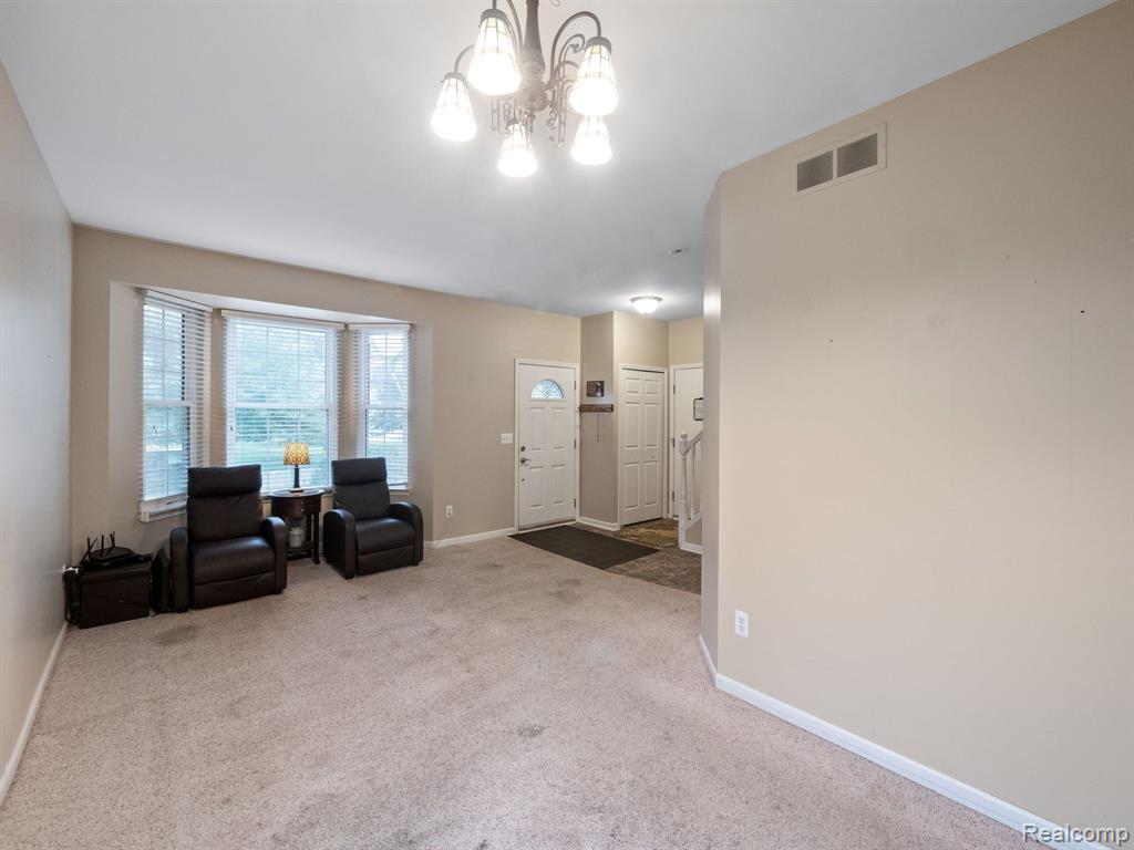 3287 POND RIDGE Drive, Holly, MI 48442 — Photo 10