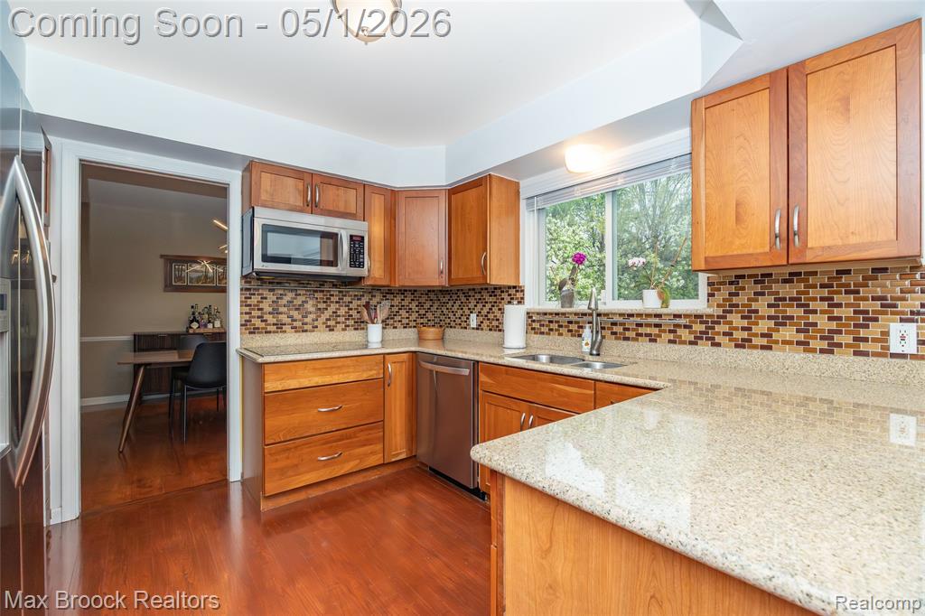 2275 Park Ridge Drive, Bloomfield Hills, MI 48304 — Photo 25