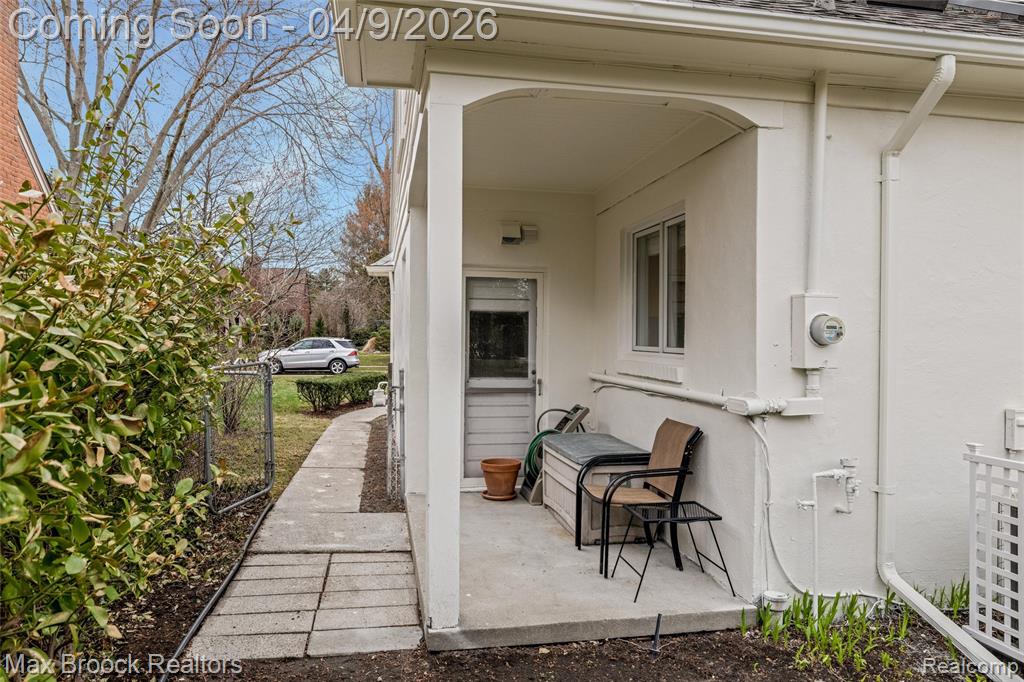 73 Hawthorne Road, Grosse Pointe Shores, MI 48236 — Photo 49