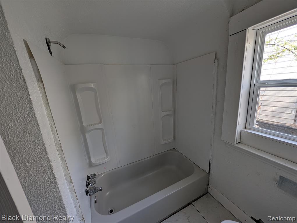 20520 Dresden Street, Detroit, MI 48205 — Photo 10