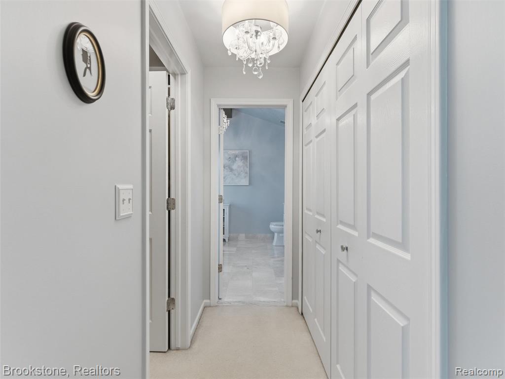 722 Lake Ridge Road, Rochester Hills, MI 48307 — Photo 24