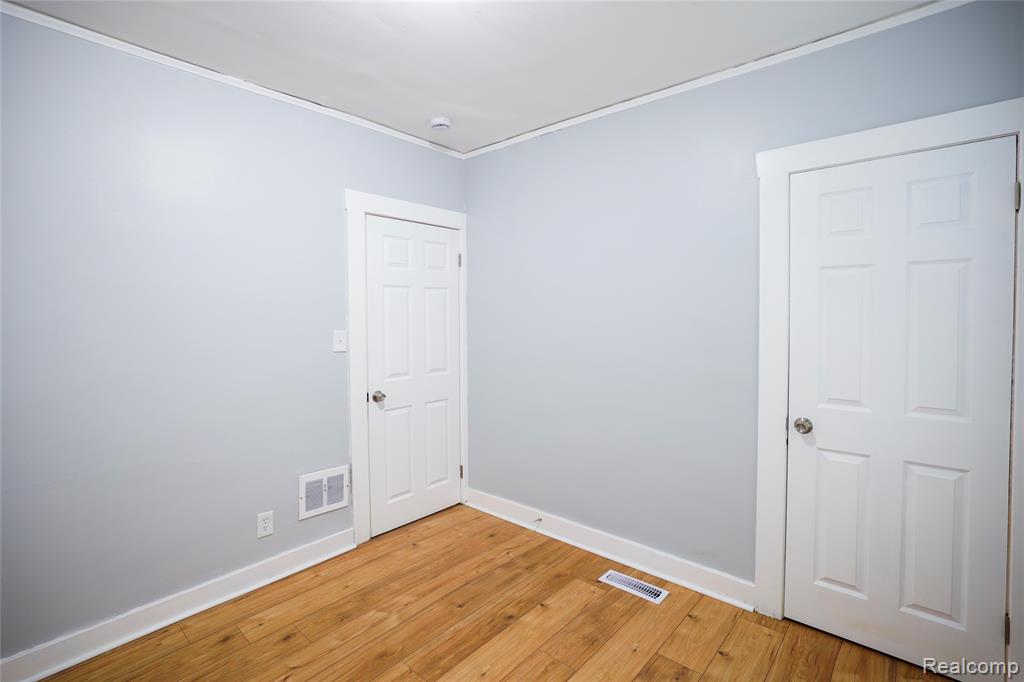 5170 Evaline Street, Hamtramck, MI 48212 — Photo 5