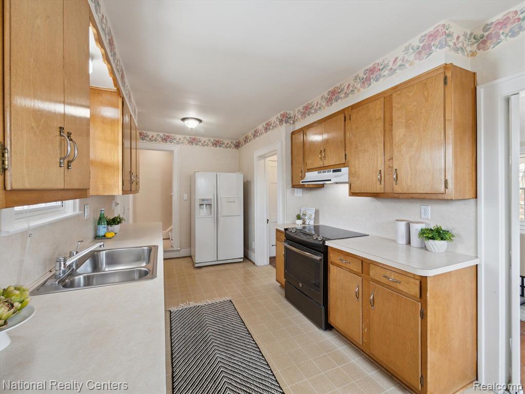 422 HENDRIE Boulevard, Royal Oak, MI 48067 — Photo 14