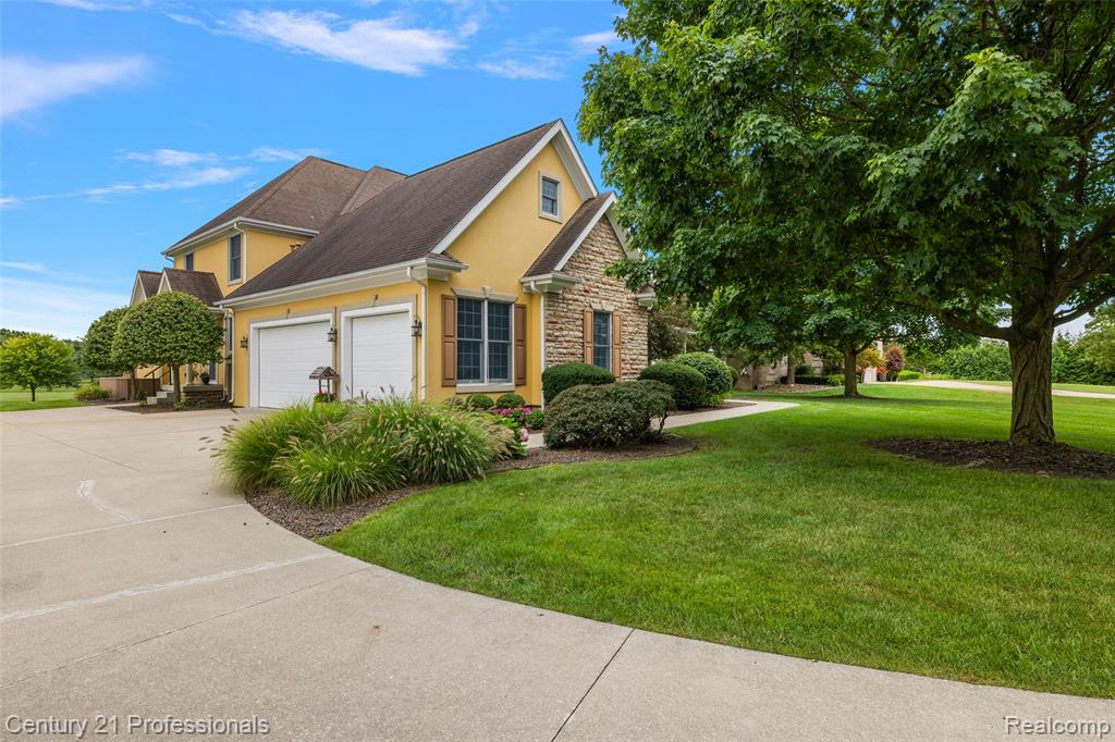 9310 Fairway Trail, Grand Blanc, MI 48439 — Photo 4