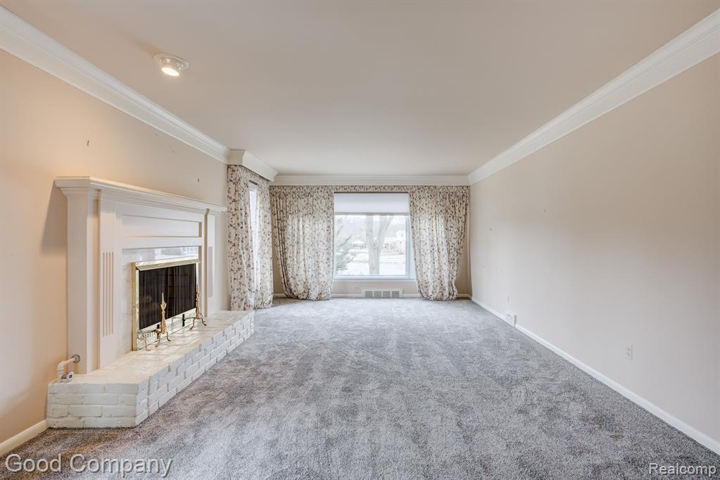 702 PARKMAN Drive, Bloomfield Hills, MI 48304 — Photo 4