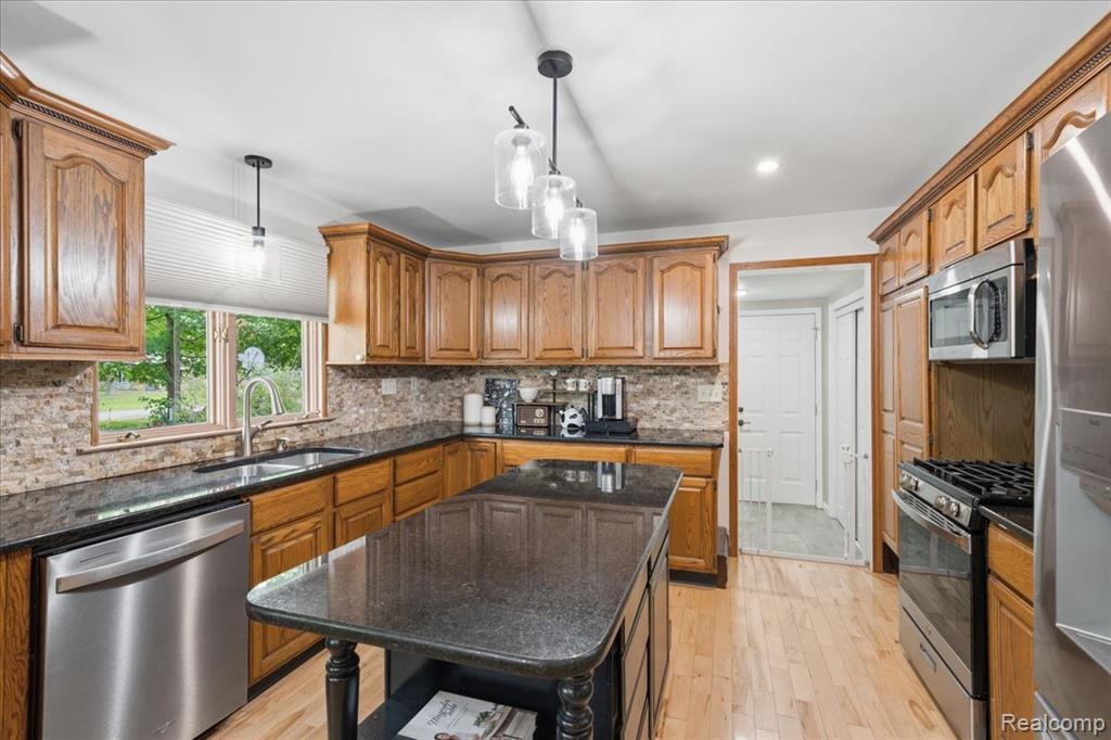 10210 Lavern Court, Clio, MI 48420 — Photo 16