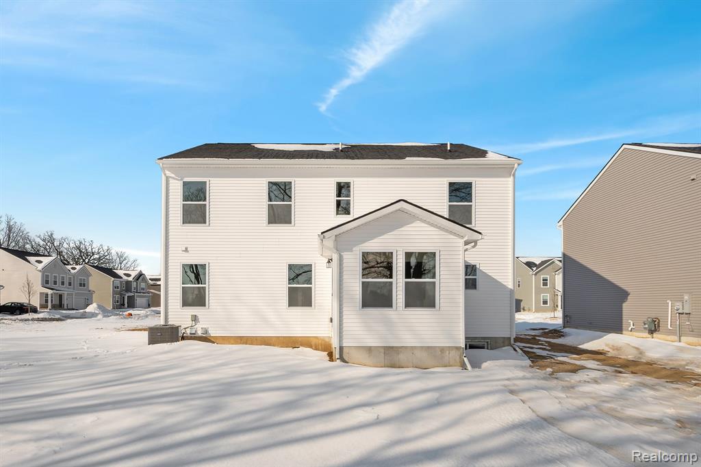 700 Knollwood Bend, Chelsea, MI 48118 — Photo 33