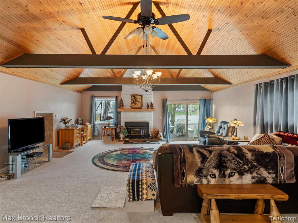 9431 MANDON Road, White Lake, MI — Photo 25