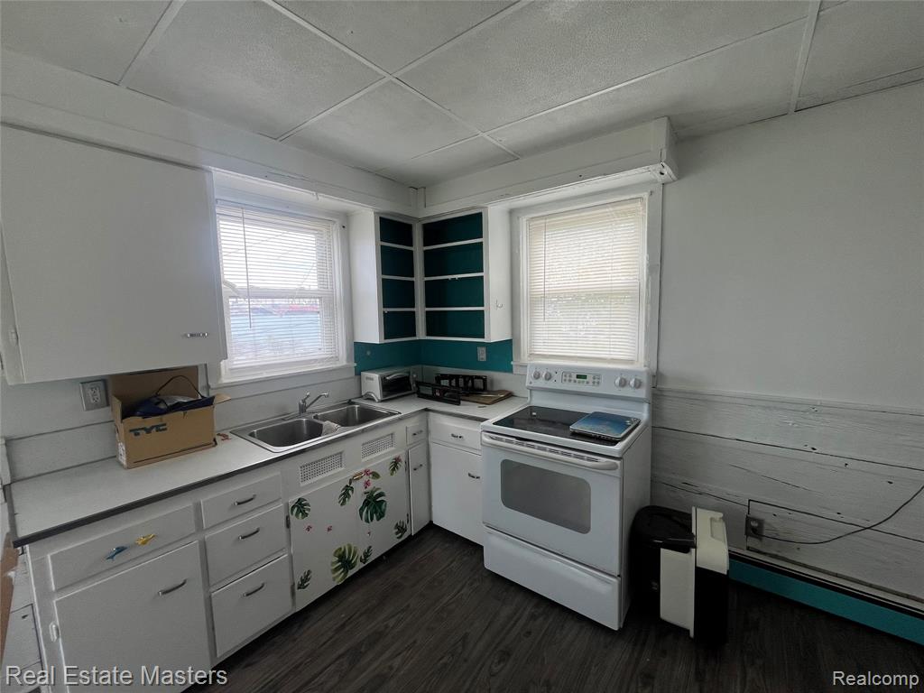 2108 MILITARY Street, Port Huron, MI 48060 — Photo 17