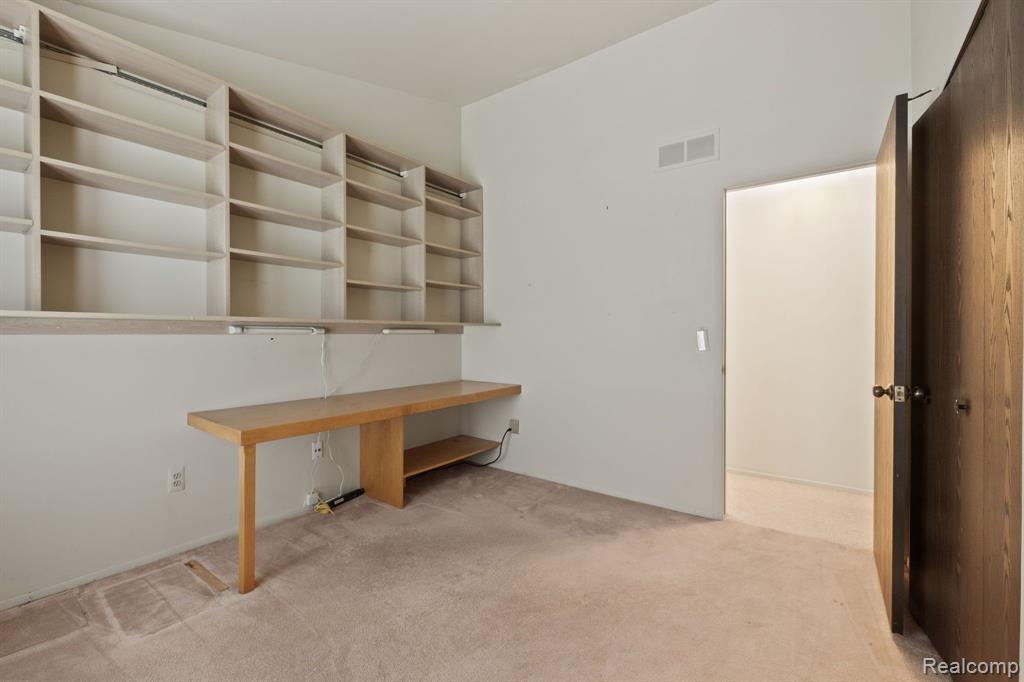 6435 DENTON Drive, Troy, MI 48098 — Photo 18