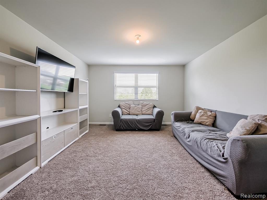 24503 Scenic Drive, South Lyon, MI 48178 — Photo 41