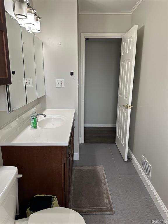 638 COLLIER Road, Pontiac, MI 48340 — Photo 18