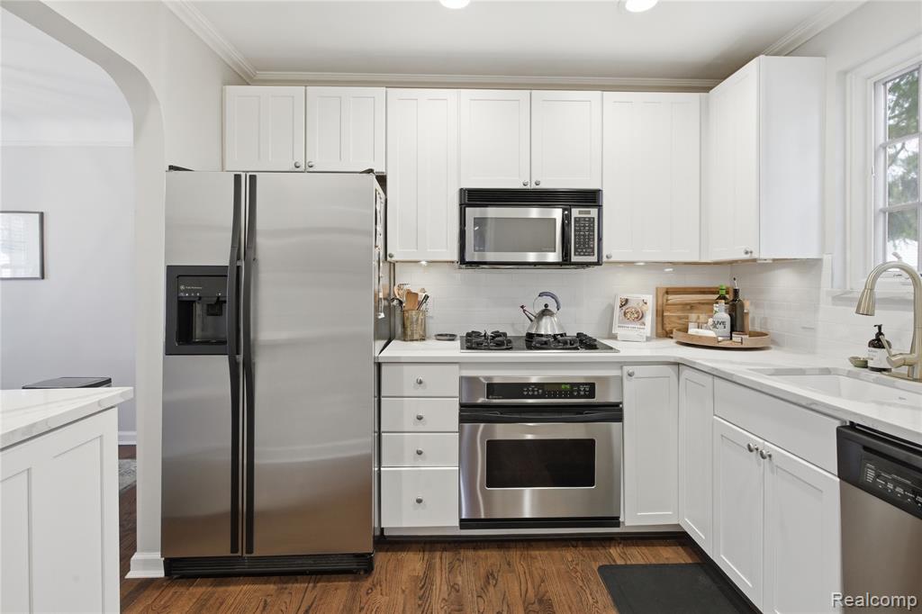 17560 Birwood Avenue, Beverly Hills, MI 48025 — Photo 8