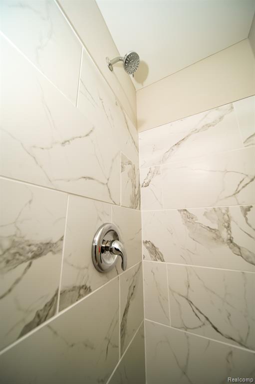 48297 Mallard Drive, New Baltimore, MI 48047 — Photo 35