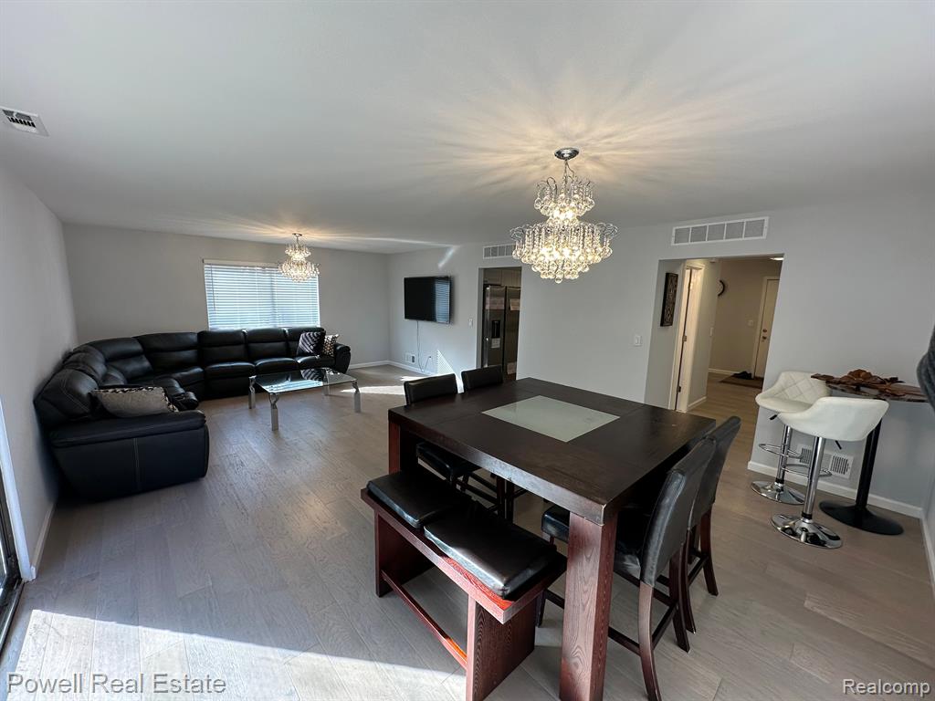 27129 FARMBROOK VILLA Drive, Southfield, MI 48034 — Photo 13