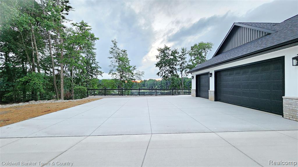 4789 Lakeshire Drive, Howell, MI 48843 — Photo 62
